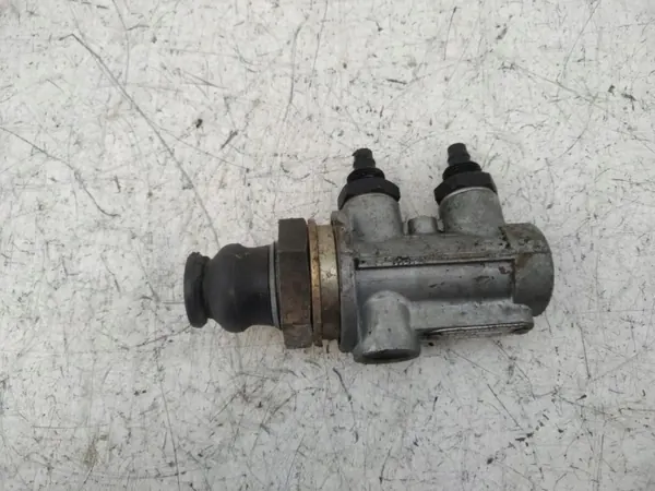 Soupape Multivoie OEM 4630131280 pour Van Hool 815 image 4