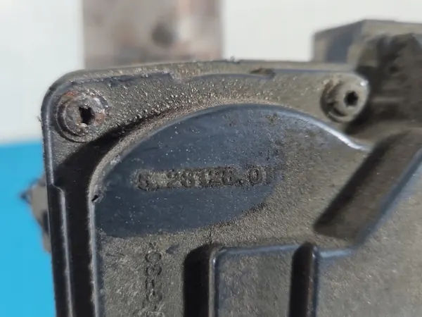 Gasklep Skoda Octavia III 1.6 TDI DGT OEM 52812801 image 4