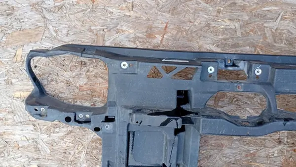 Parachoque dianteiro Volkswagen Golf IV Bora 1.9D image 4