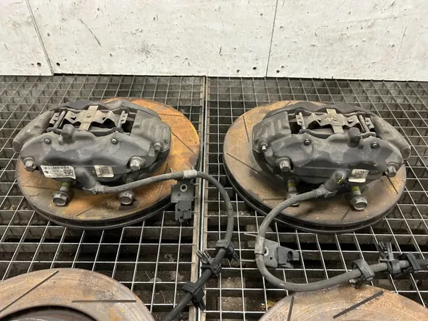 Bromssats Dodge Charger 6.4 SRT OEM P05181955AJ image 10