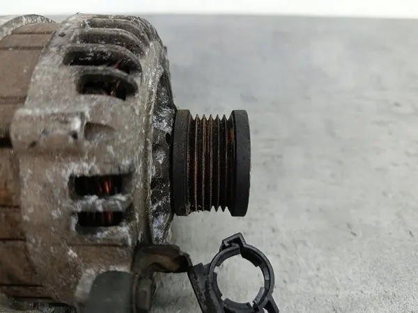 Vaihtovirtageneraattori Nissan X-Trail I T30 2.0 16V image 3