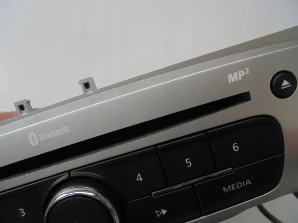 Radio CD Bluetooth R-Link Renault OEM 281156142R image 4