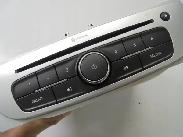 Radio CD Bluetooth R-Link Renault OEM 281156142R image 5
