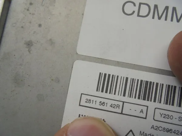 Radio CD Bluetooth R-Link Renault OEM 281156142R image 8