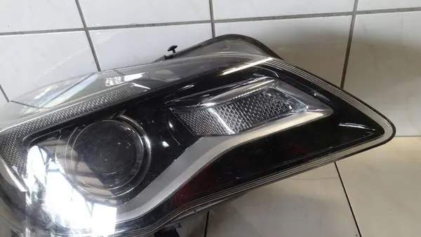 Oikea Etuvalaisin Opel Insignia I A Lift 13409907RH image 3