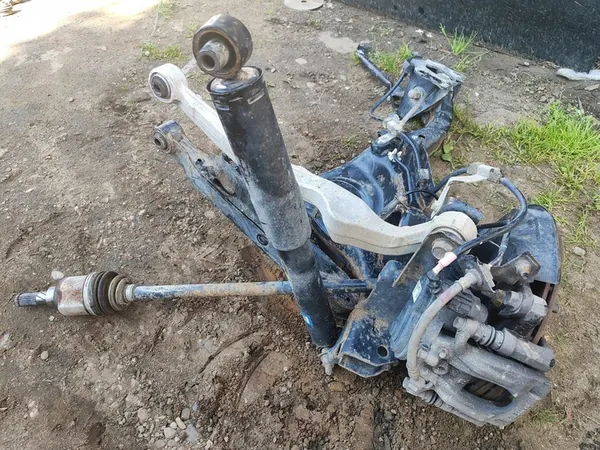 Braccio di controllo posteriore destro Nissan X-Trail T32 Lift 2.0 DCI 4x4 OEM image 5