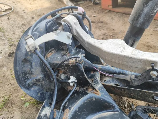 Braccio di controllo posteriore destro Nissan X-Trail T32 Lift 2.0 DCI 4x4 OEM image 7