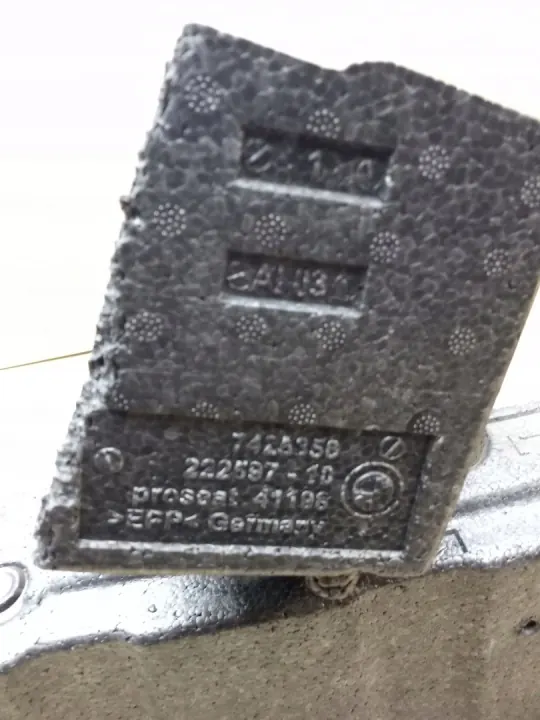 Cojín de maletero BMW X1 F48 OEM 7425355/7425356 image 4