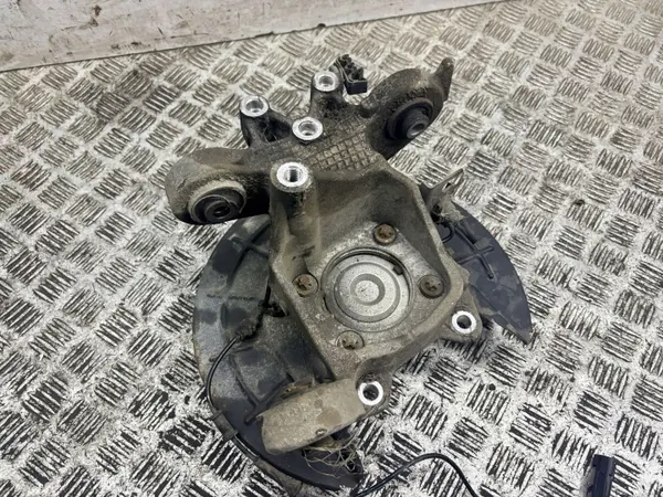 Jeep Cherokee 2014 Taka pyörännavan OEM AMD230831 image 6