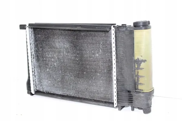 Kylare BMW E30 E36 E34 1.6/1.8 Begagnad OEM 1712971 image 5