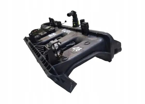 Colector de admisión Nissan OE usado OEM 1072535S01 image 3