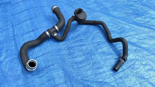 Jäähdytyslinja Vesipumppu Mercedes CLS W219 3.5 V6 image 2