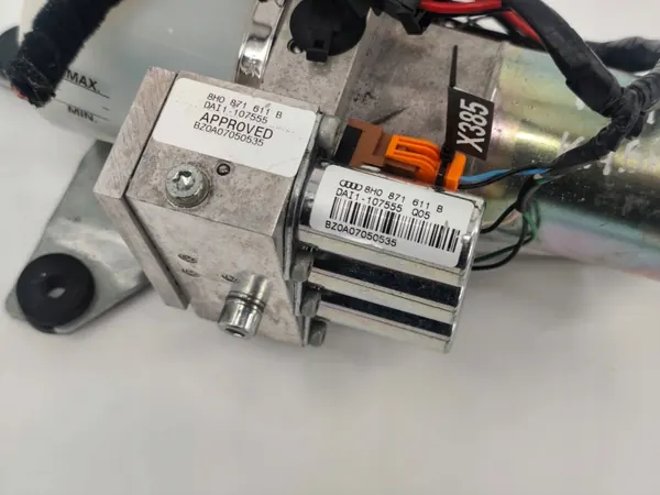 Kattoaktuattoripumppu OEM 8H0871611B Audi A4 Cabriolle image 3