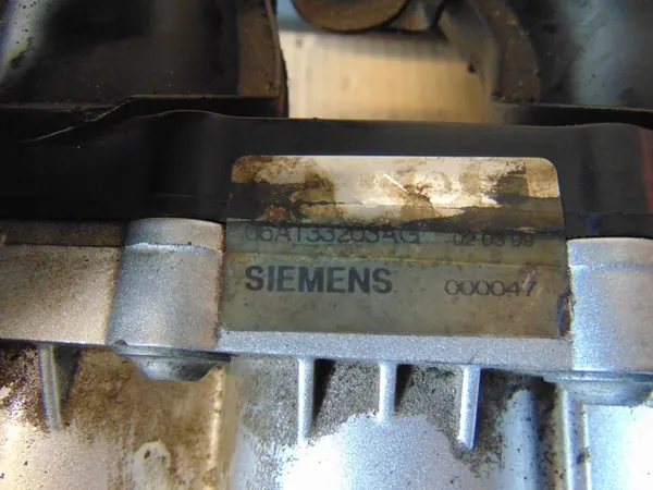 Ansaugkrümmer Drossel komplett Seat Toledo 1.8 image 2