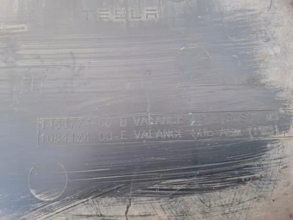 Tesla 3 etupuskurikilpi OEM 1453774-00-B image 6