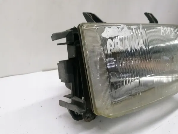 TYC 20-3293-08-2 Farol Direito image 3