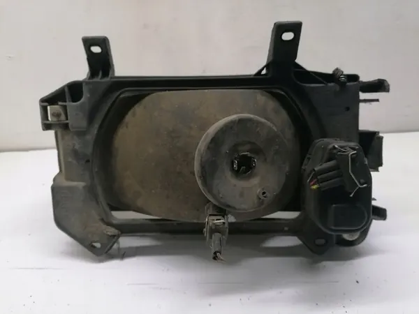 TYC 20-3293-08-2 Farol Direito image 4