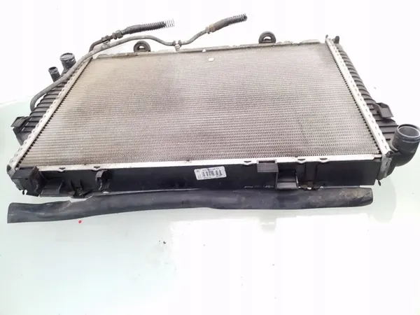 Mercedes-Benz Waterkoeler OE 2025006403 image 5