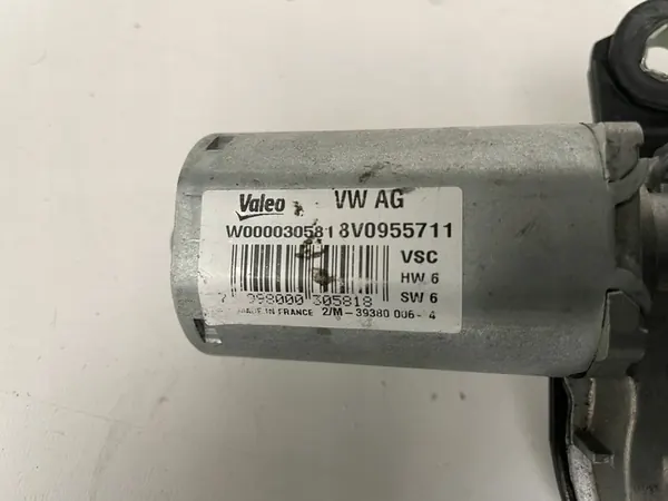 AUDI A3 8V Heckwischermotor 8V0955711A image 4