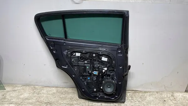 KIA SPORTAGE IV Vänster Bakdörr BE 15-21 image 6