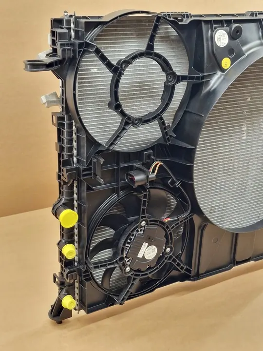 Conjunto de Ventilador de Refrigeración MAN TGE VW Crafter RWD 2016-2024 image 2