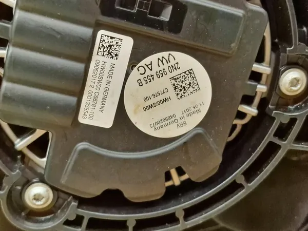 Conjunto de Ventilador de Refrigeración MAN TGE VW Crafter RWD 2016-2024 image 6