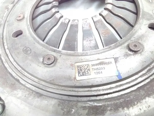 Disque d'embrayage Trafic III 302052965R image 3