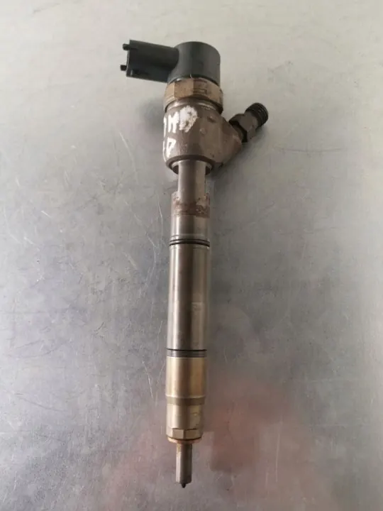 Inyector combustible OEM 0445110411 para KIA Carens III image 3
