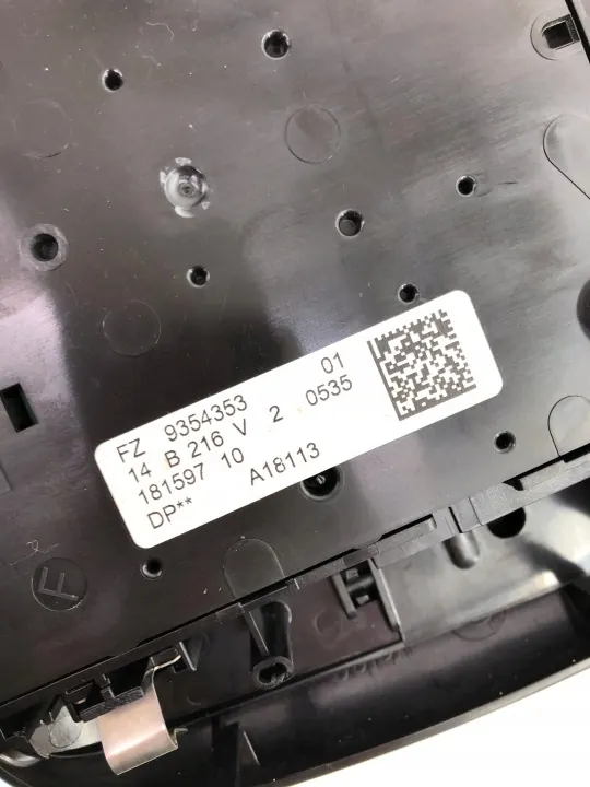 Luz de techo MINI F55 F56 OEM 9354353 - Usado image 6