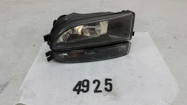 Volkswagen Beetle 2011 Farol de Neblina Esquerdo 5C5941699A image 2