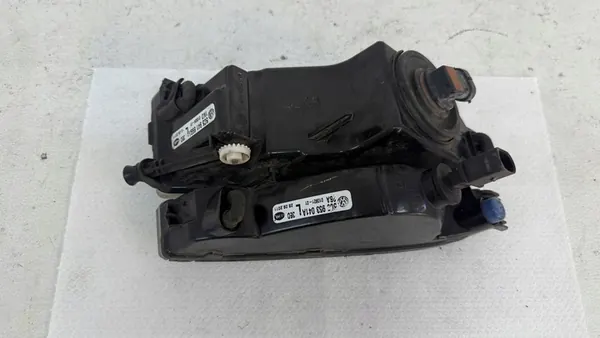 Volkswagen Beetle 2011 Farol de Neblina Esquerdo 5C5941699A image 6