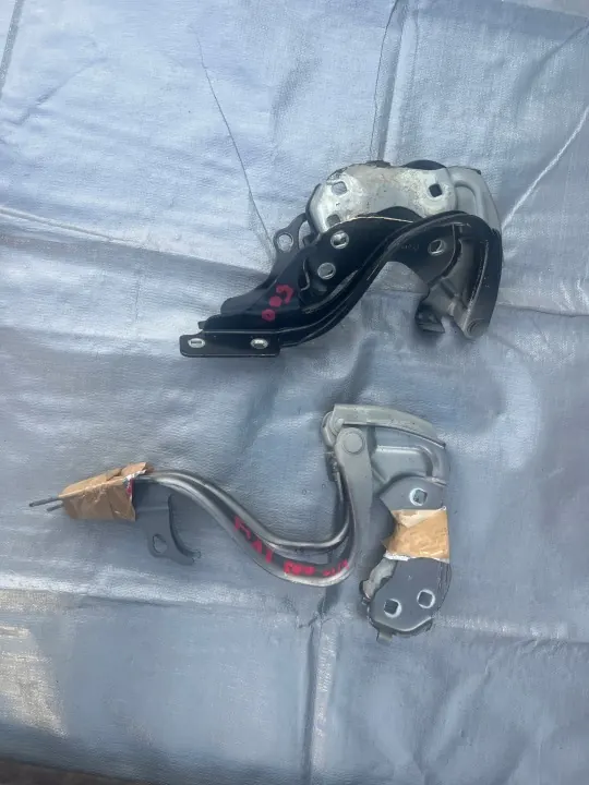Fiat 500 Lift Motorhaubenscharniere OEM ZAWIASY MASKI 500 LIFT image 2