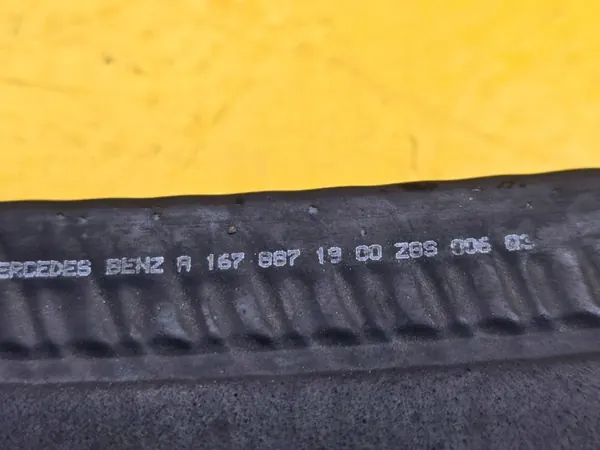 Joint de capot Mercedes-Benz GLE W167 OEM A1678871900 image 3