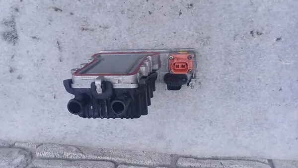 Koelvloeistofverwarmer Skoda Audi 5qf963231c image 3