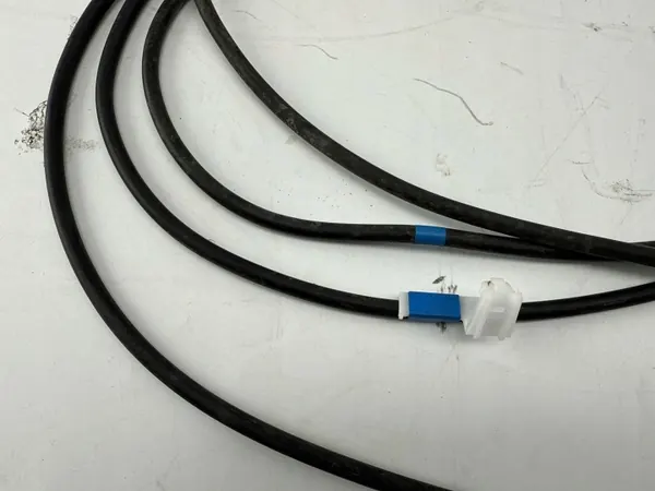 Mangueira lavador traseiro Toyota OEM 1032306 para Corolla E210 image 3