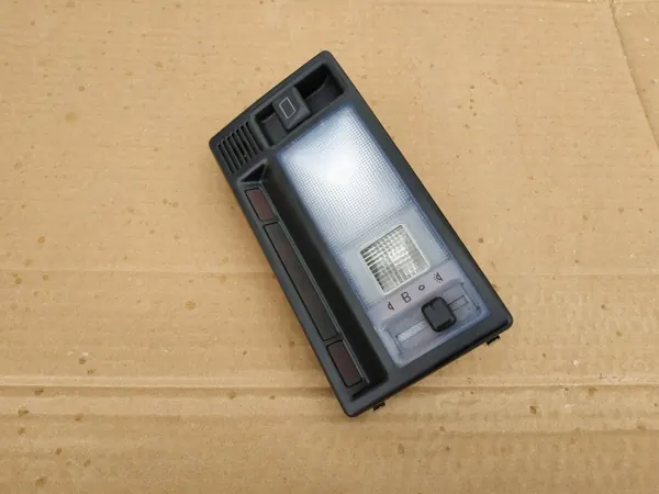 Mercedes W124 Inredningsbelysning OEM 1248202201 - Begagnad image 3