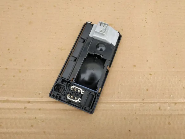 Mercedes W124 Inredningsbelysning OEM 1248202201 - Begagnad image 6