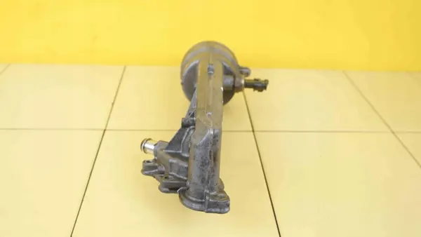 BMW 1 F20 114i Olje Filterhus 7611968 image 4