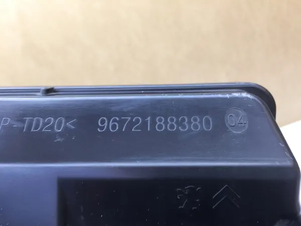 Citroen C4 Picasso II Start Stop Module image 5