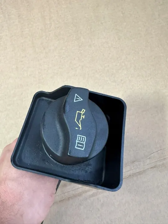 Öleinfüllrohr OEM A6220100200 für Mercedes Vito W447 image 5