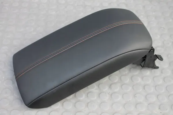Reposabrazos consola central delantera MG HS II 24 OEM 11571712HSII image 2
