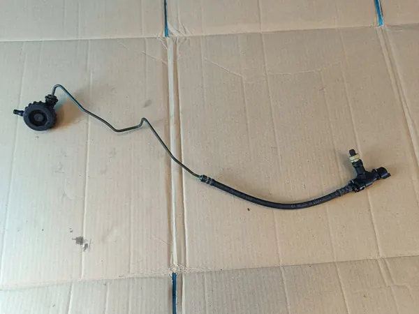 SKODA OCTAVIA IV COMBI 2021 Kopplingsbleeder 1K0721468D image 9