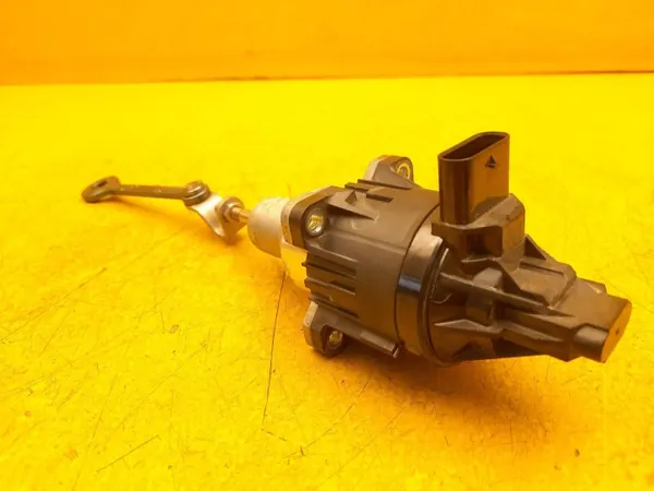 OEM 4933118020 Turboaktuator för Nissan X-Trail image 3