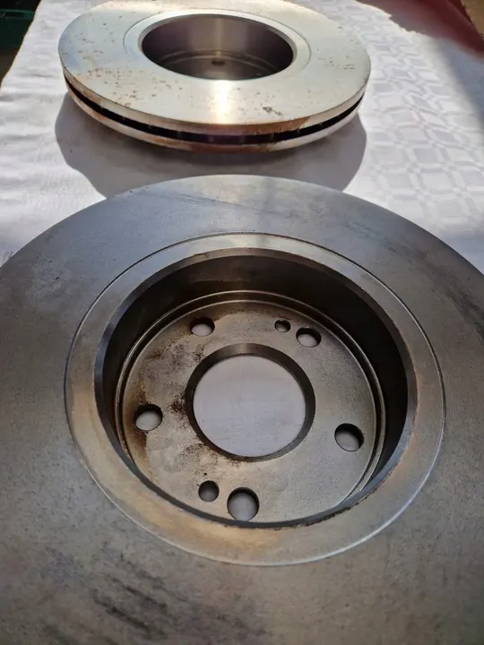 Disco de Freio Dianteiro BREMBO Renault Laguna II 01-07 OEM 09.8936.10 image 7