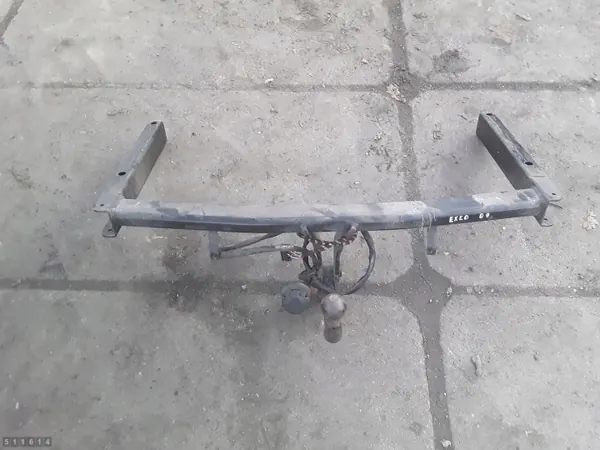 Gancho de reboque Seat Exeo OEM AM-511614 - Usado image 2