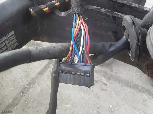 Gancho de reboque Seat Exeo OEM AM-511614 - Usado image 3