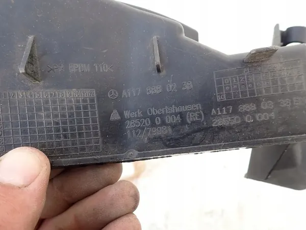 Rechter Voorste Roosterafdekking MERCEDES CLA W117 A1178880238 image 3