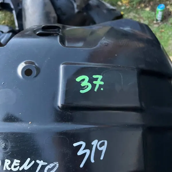 KIA Sorento 2012 Oikea etupyöräkaari image 9