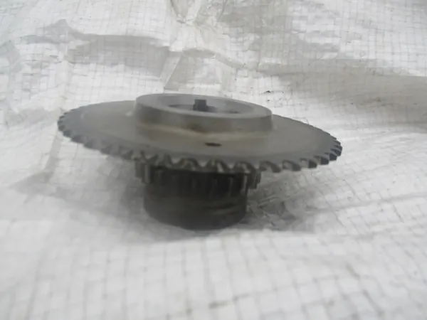 MERCEDES W212 W204 SLK 1.8 CGI Engranaje de distribución image 2