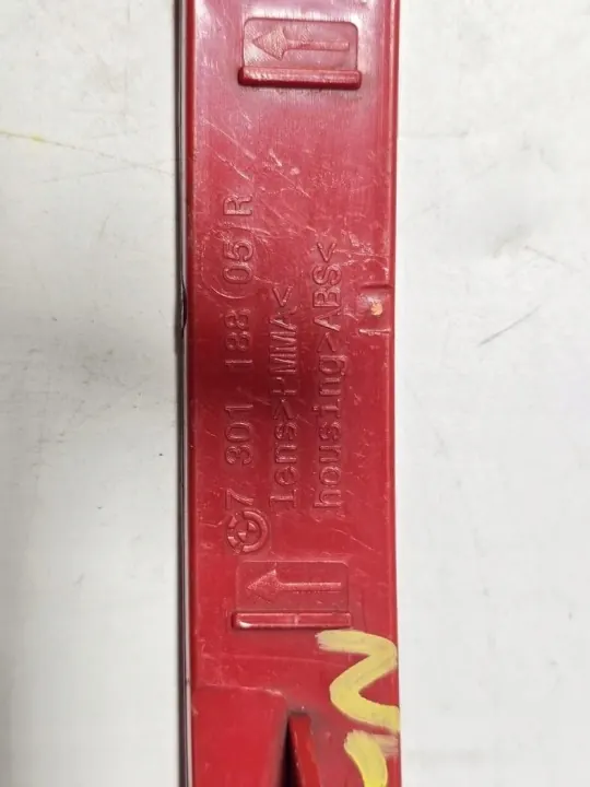 BMW 3 F30 F35 F31 Rechterkant Achterlichtreflector OEM 7301188 image 3